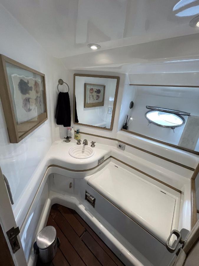 סנט אדריה דה בסוס Hotel Yacht Sotavento מראה חיצוני תמונה